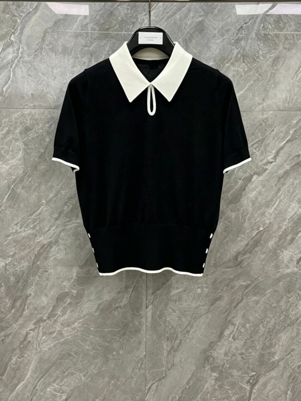 Thom Browne Simple & Versatile Short-Sleeve Pullover Knit